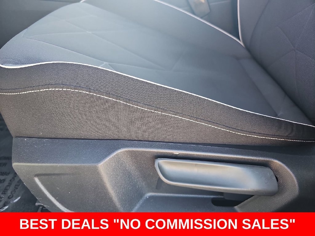Used 2025 Volkswagen Jetta Sport FWD image 28