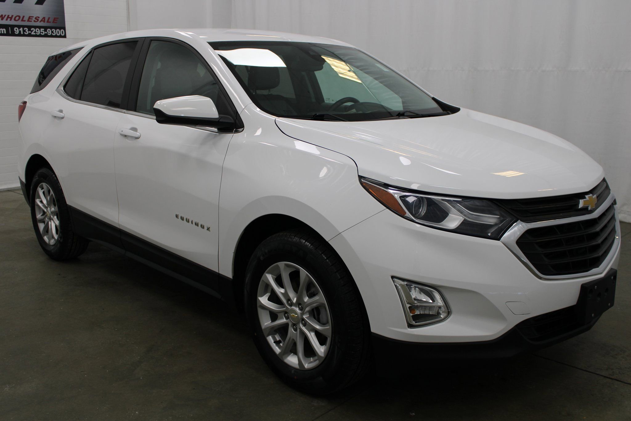 Used 2021 Chevrolet Equinox LT w/ Driver Convenience Package image 4