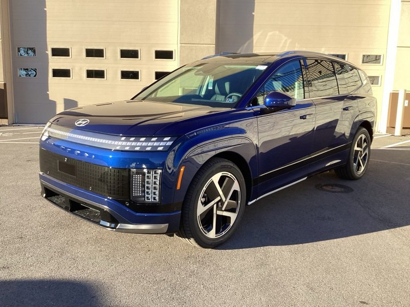 New 2026 Hyundai Ioniq 9 Calligraphy w/ Tow & Go Package image 3