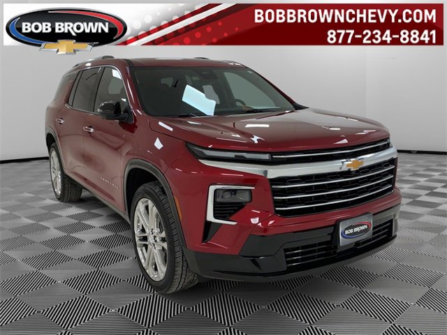 Used 2025 Chevrolet Traverse High Country image 1