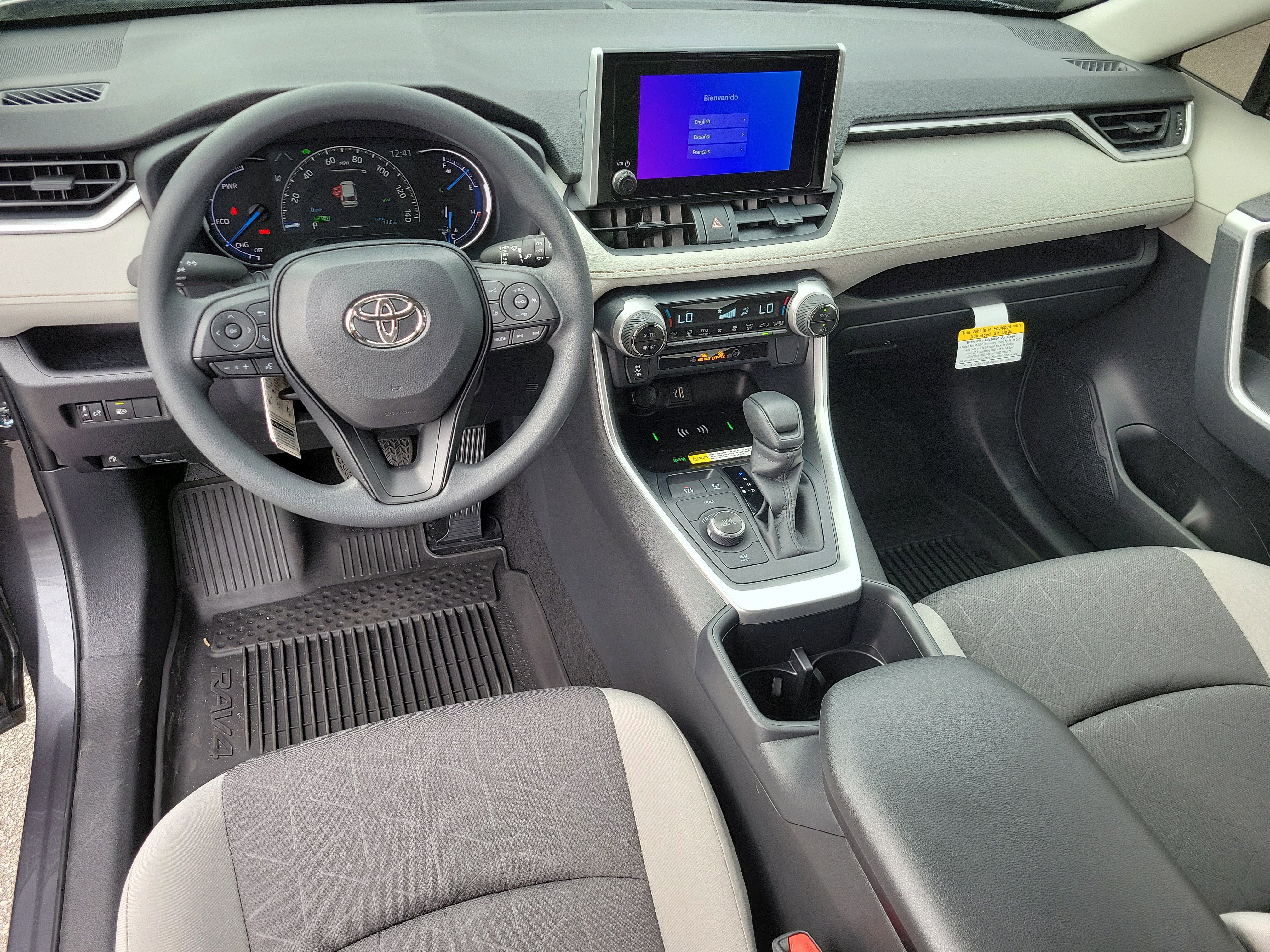New 2025 Toyota RAV4 XLE image 18