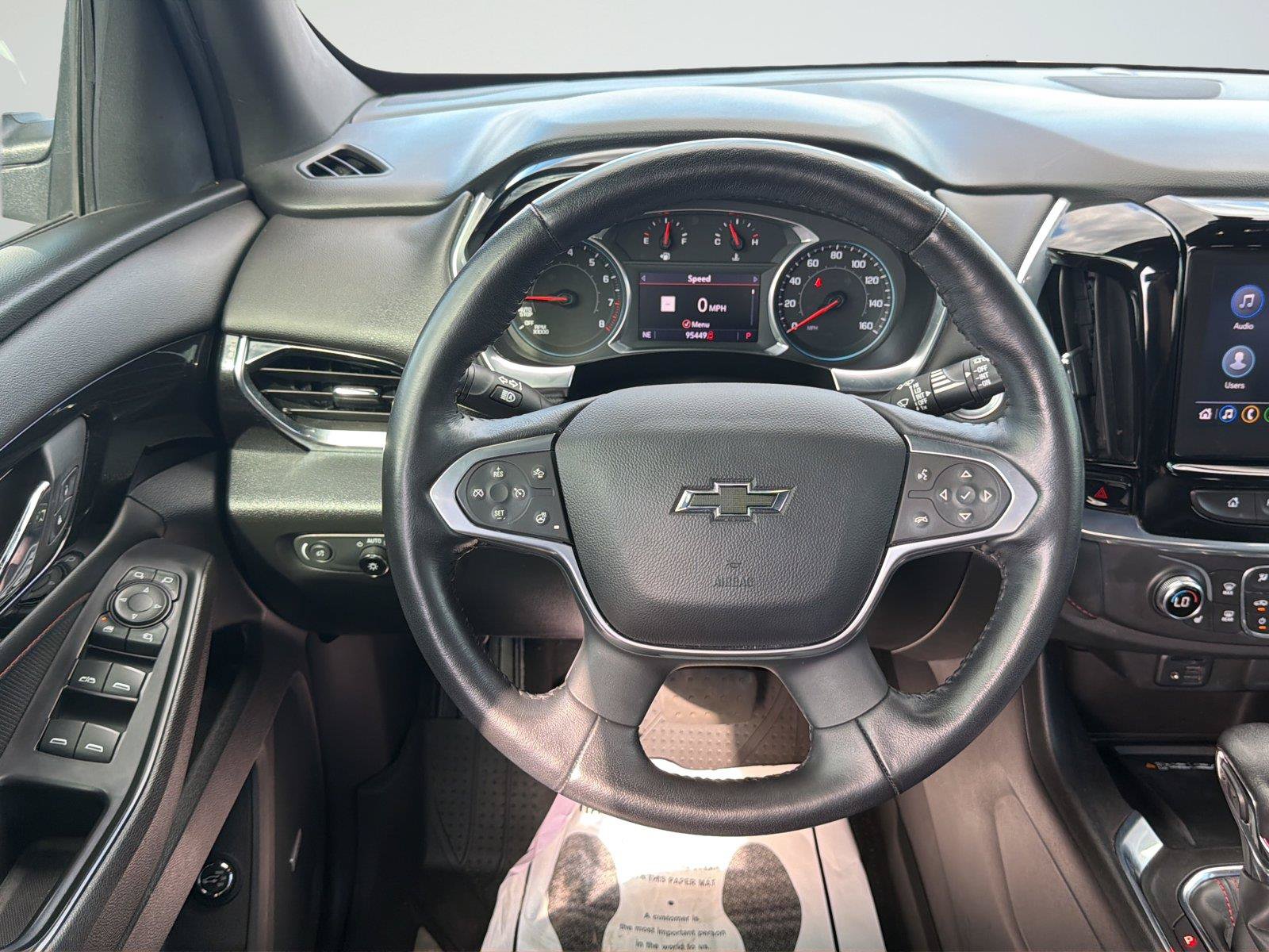 Used 2022 Chevrolet Traverse RS FWD image 10