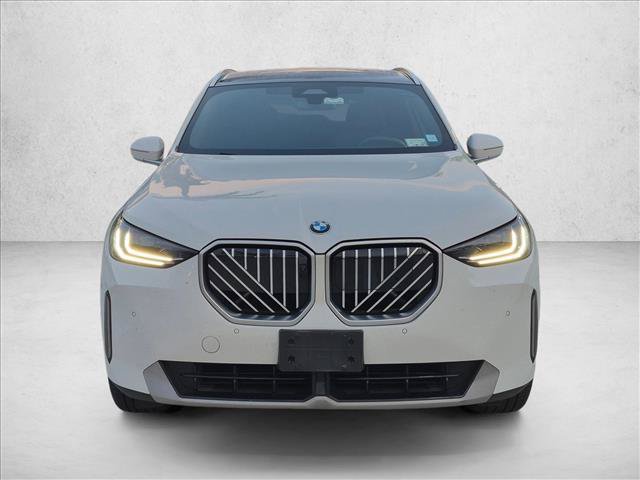 Used 2025 BMW X3 xDrive30i w/ Premium Package AWD/4WD image 2