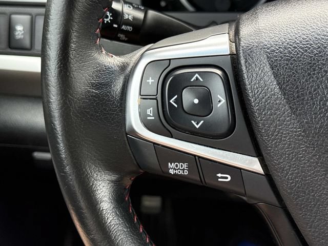 Used 2015 Toyota Camry SE w/ Moonroof Package FWD image 24