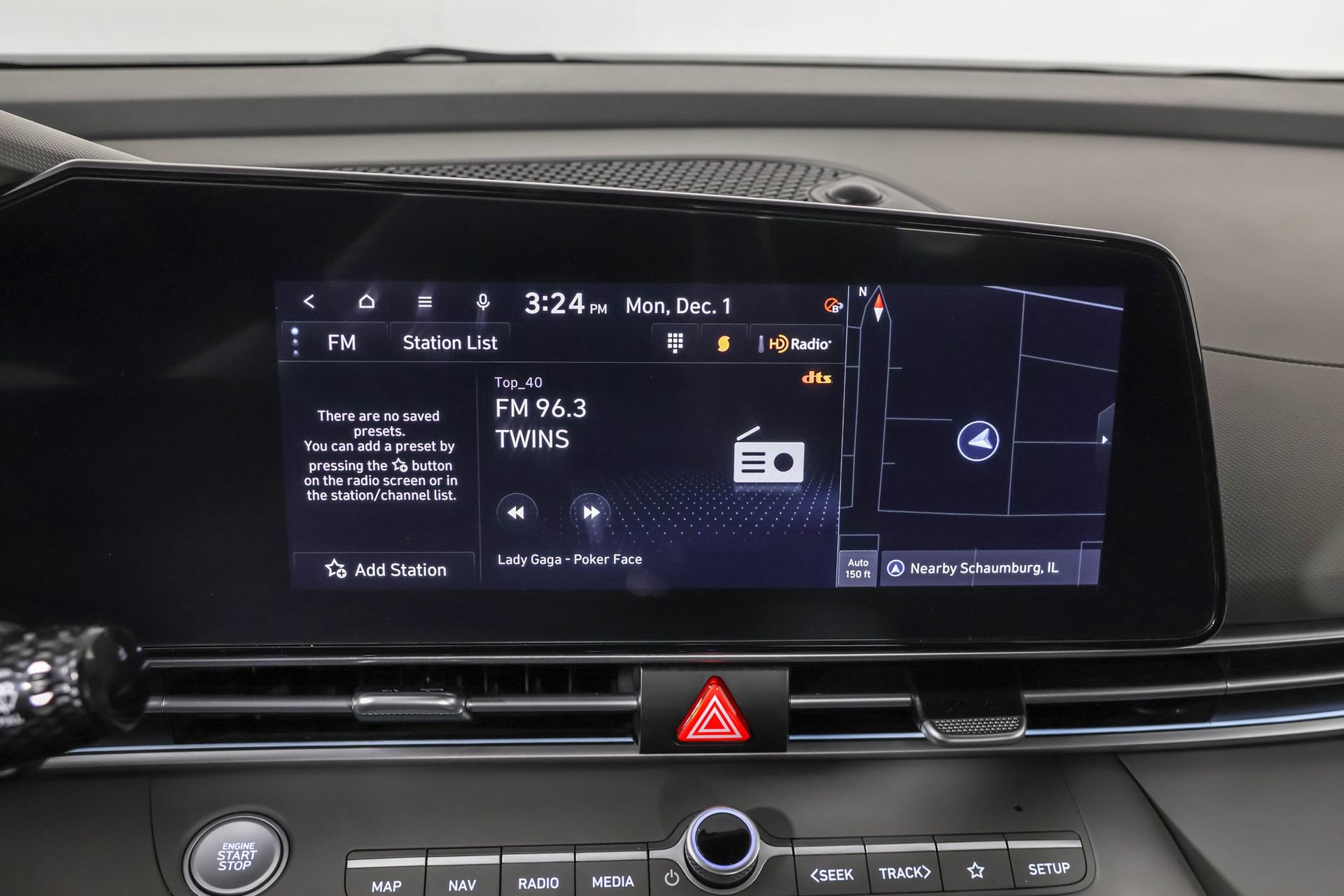 Used 2024 Hyundai Elantra SEL image 30