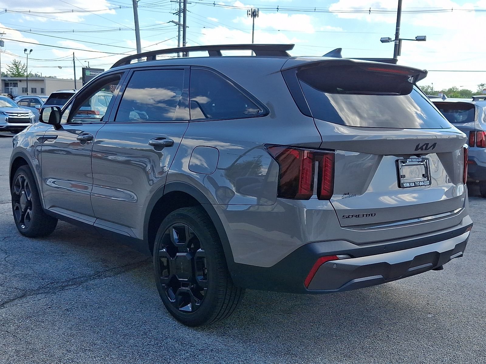 Used 2025 Kia Sorento X-Line EX AWD/4WD image 4