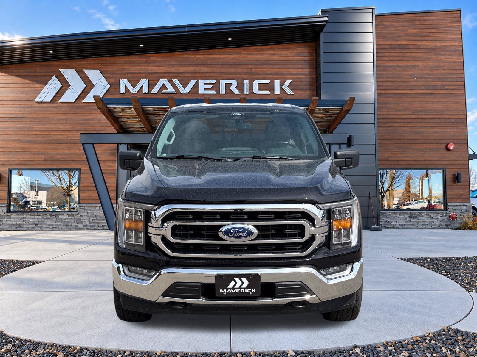 Used 2022 Ford F150 XLT w/ Equipment Group 302A High AWD/4WD image 3