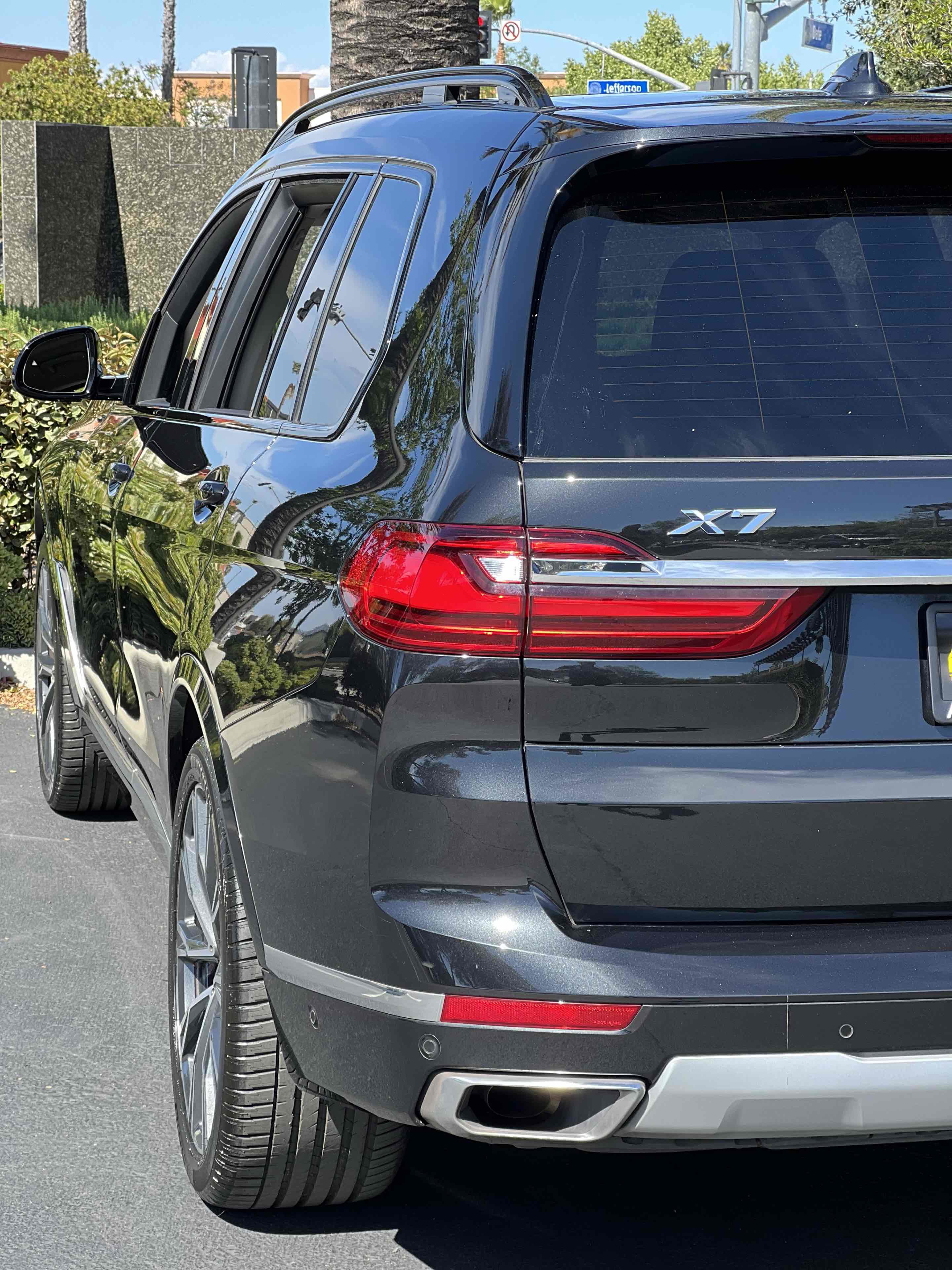 Used 2022 BMW X7 xDrive40i w/ Premium Package AWD/4WD image 62