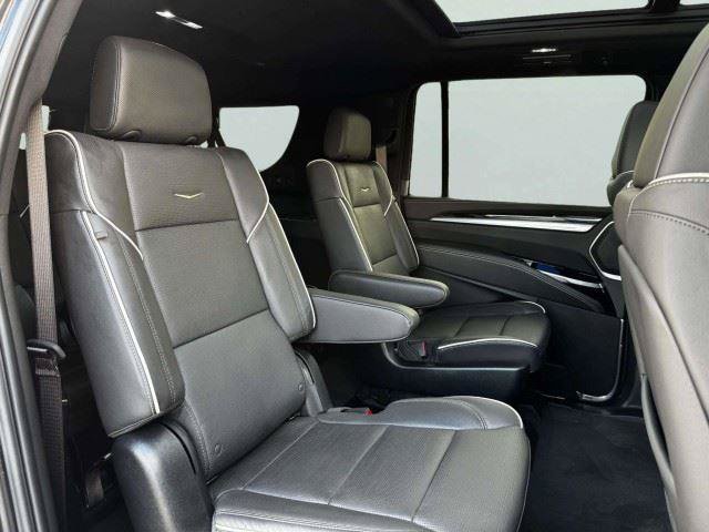 Used 2025 Cadillac Escalade ESV Sport w/ Touring Package AWD/4WD image 44