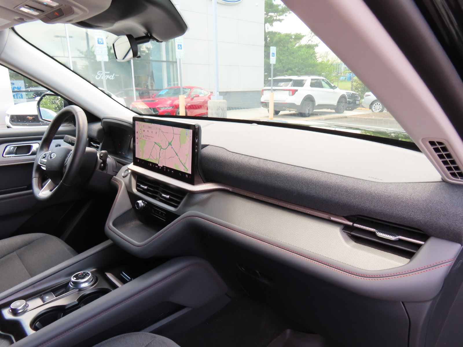 Certified 2025 Ford Explorer Active AWD/4WD image 20