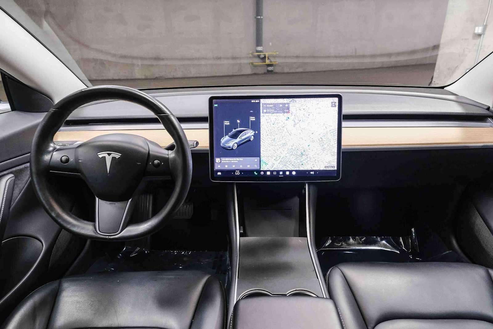 Used 2018 Tesla Model 3 Long Range RWD image 15