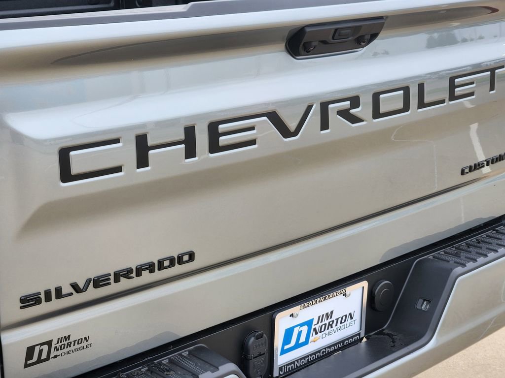 New 2026 Chevrolet Silverado 1500 Custom w/ Turbomax Blackout Package image 7