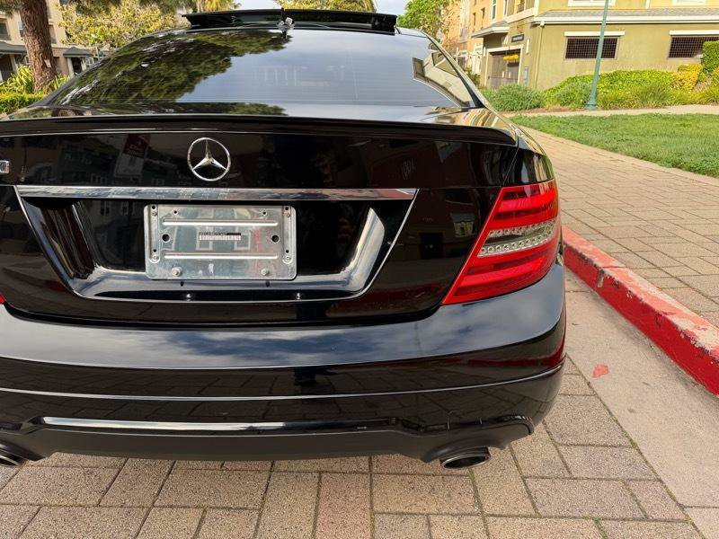 Used 2012 Mercedes-Benz C 350 Coupe image 22