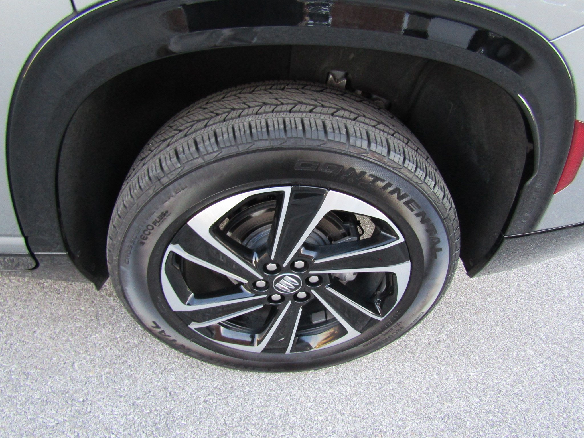 Used 2025 Buick Enclave Sport Touring AWD/4WD image 10