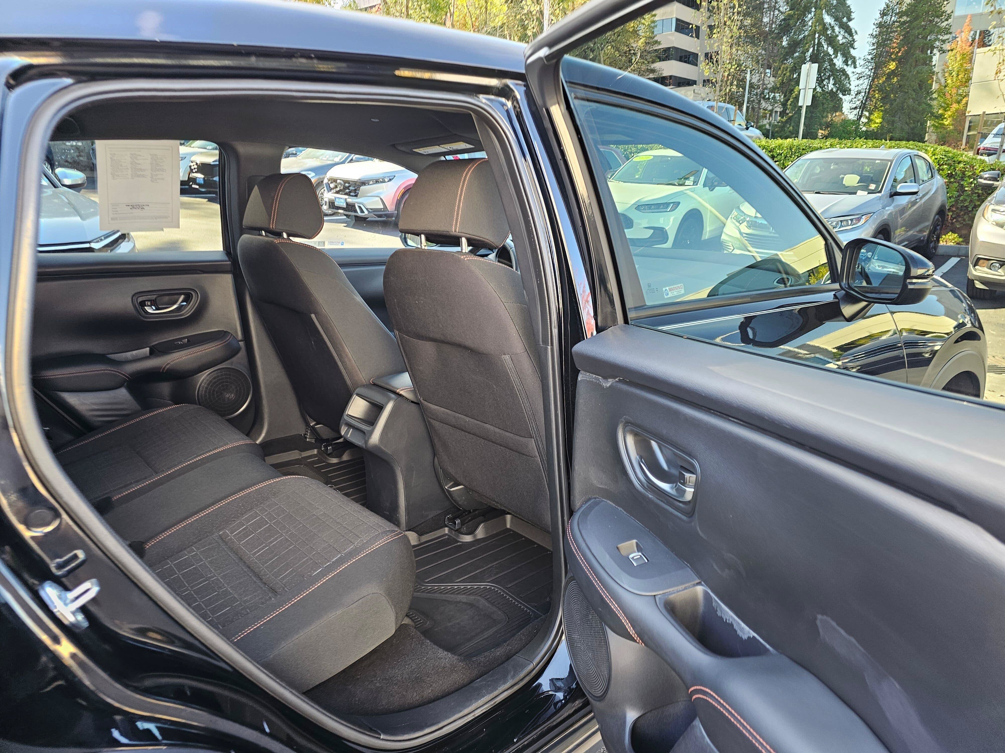 Used 2024 Honda HR-V Sport image 15