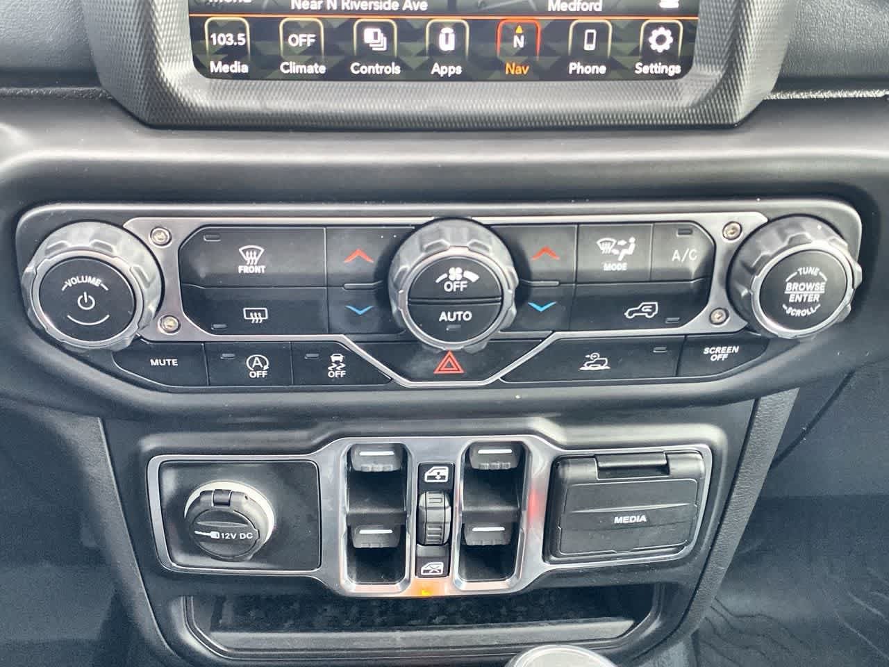 Used 2021 Jeep Gladiator Overland w/ Popular Equipment Package AWD/4WD image 19
