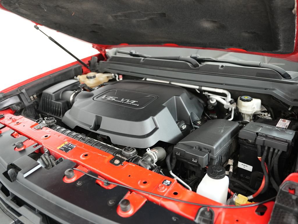 Used 2015 Chevrolet Colorado Z71 w/ LPO, Gearon Divider Package AWD/4WD image 48