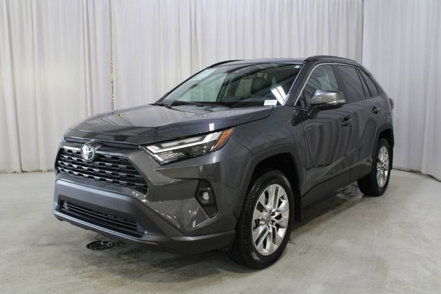 Used 2025 Toyota RAV4 XLE Premium w/ Weather Package AWD/4WD image 38
