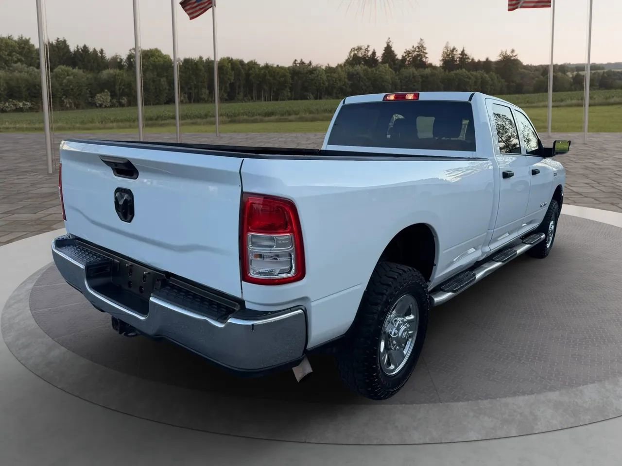 Used 2021 RAM 2500 Tradesman w/ Chrome Appearance Group AWD/4WD image 11