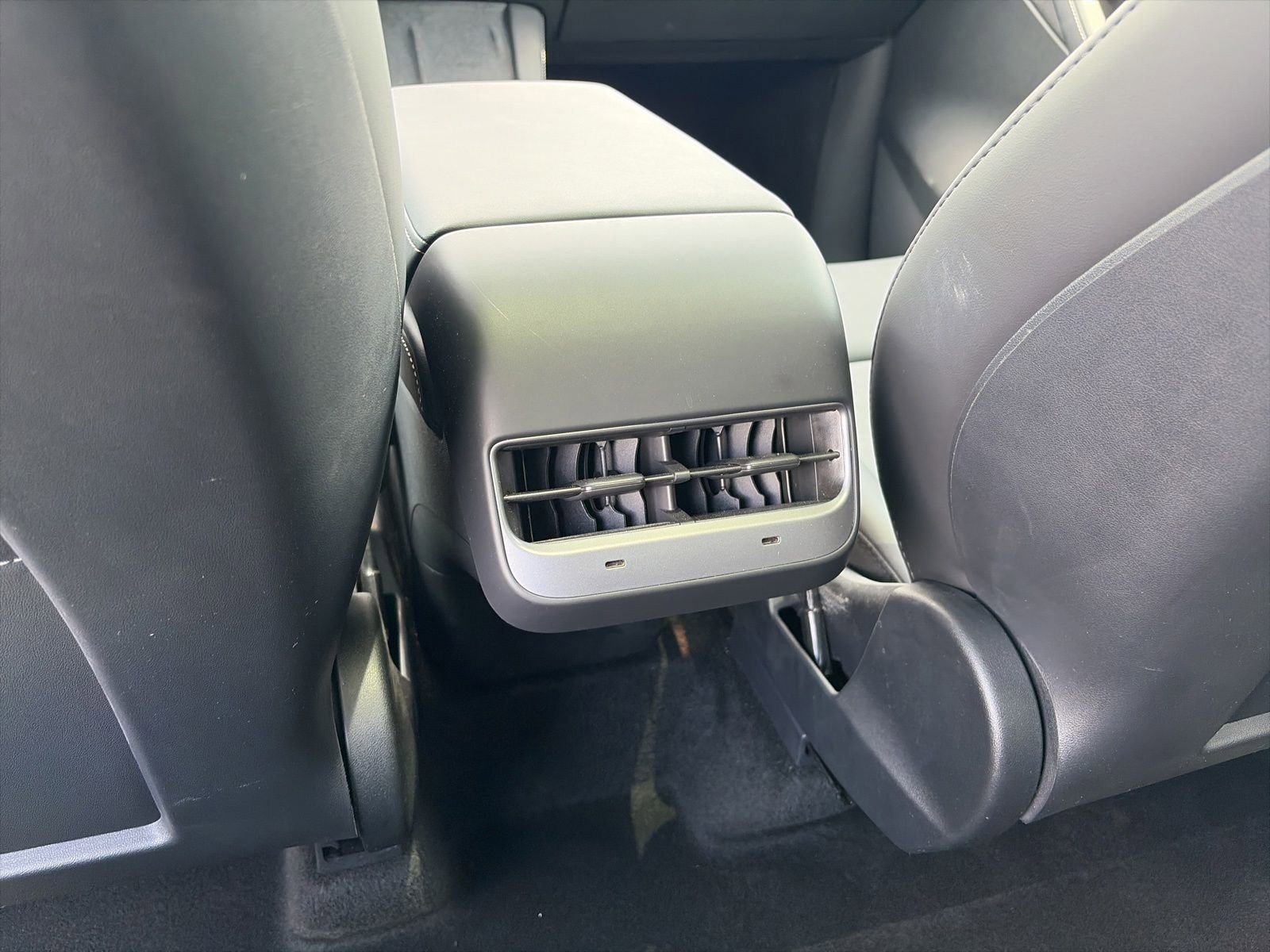 Used 2023 Tesla Model Y Long Range AWD/4WD image 10