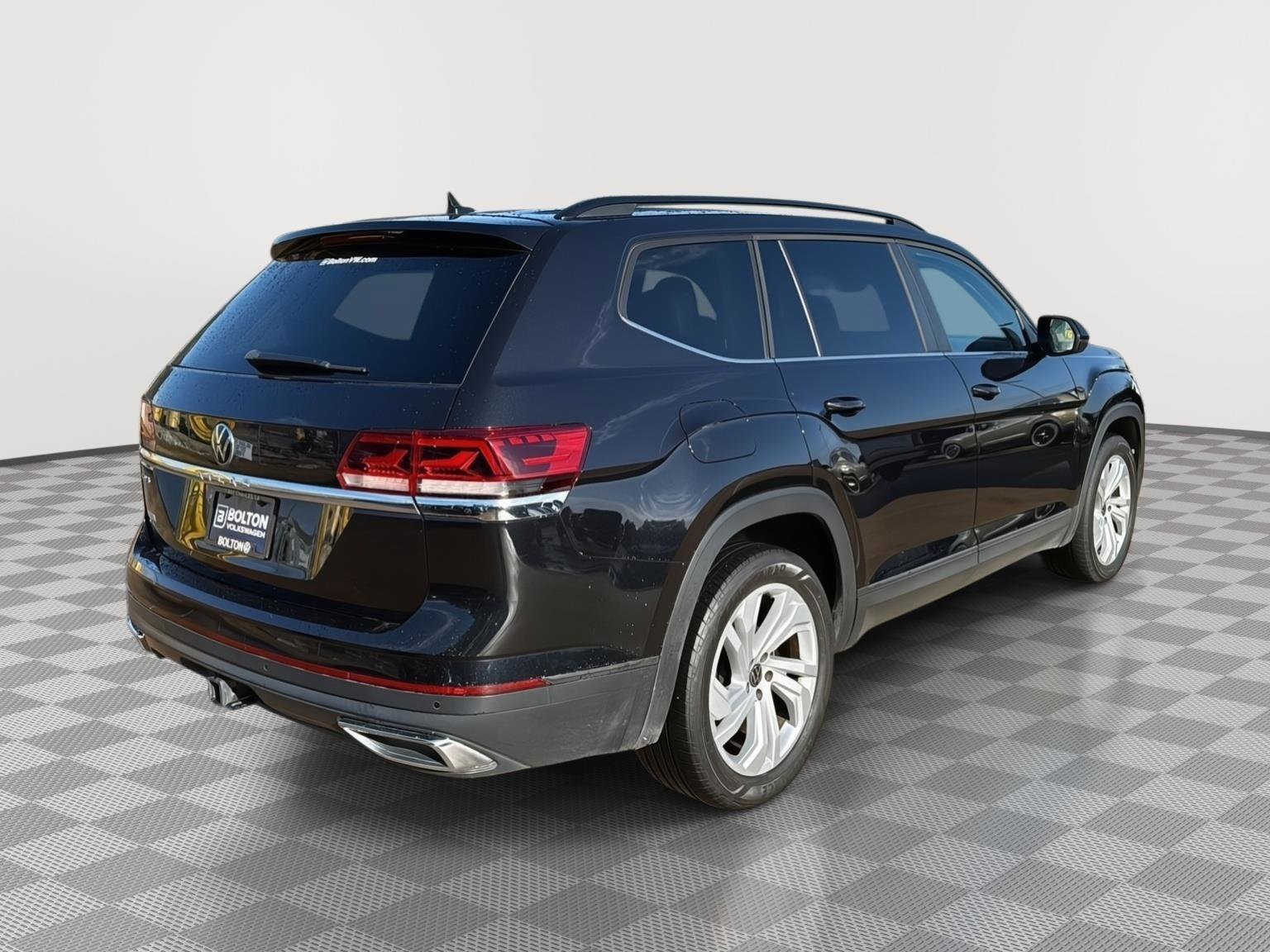 Used 2023 Volkswagen Atlas SE image 5