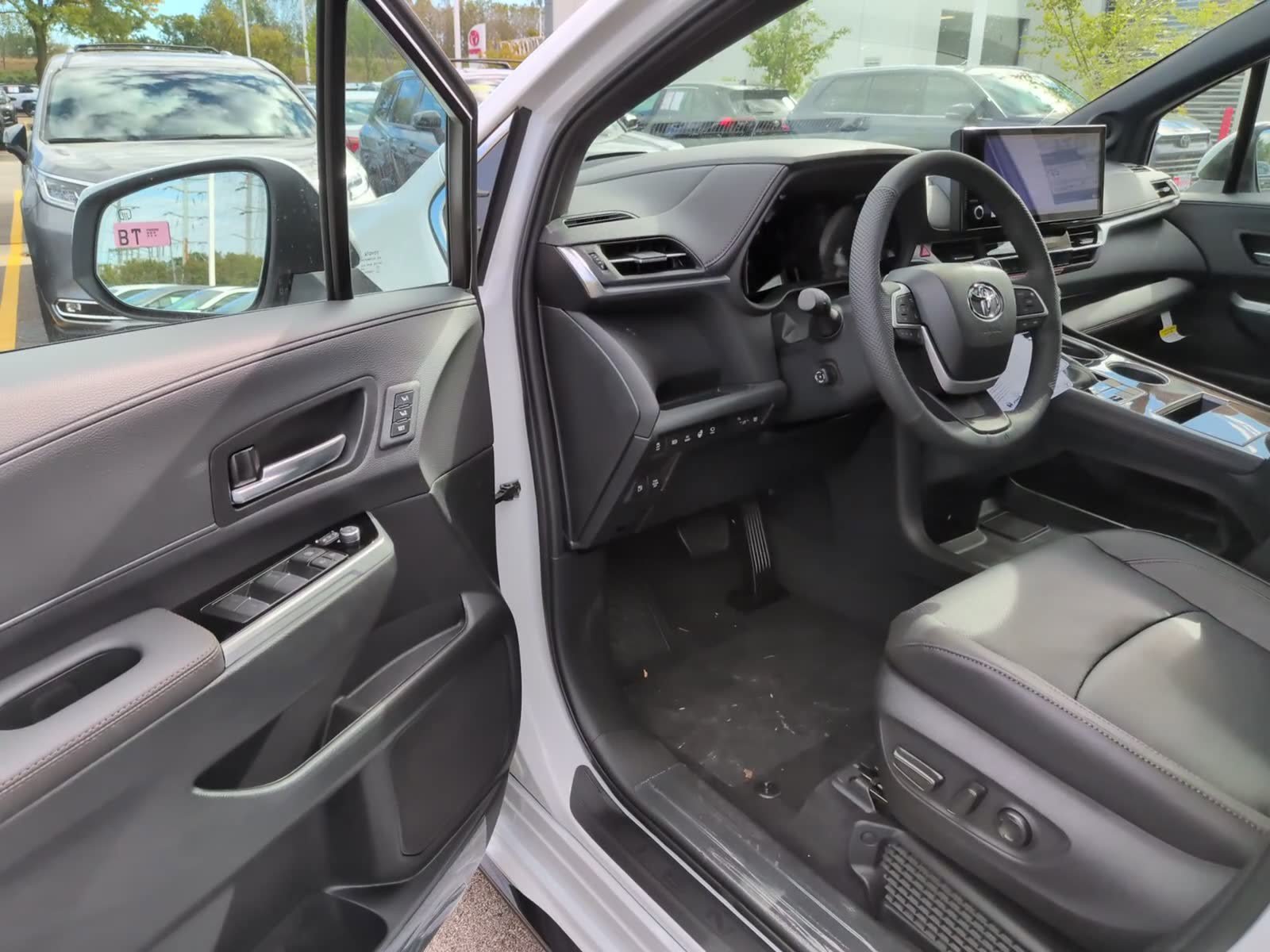 New 2026 Toyota Sienna Platinum AWD/4WD image 12