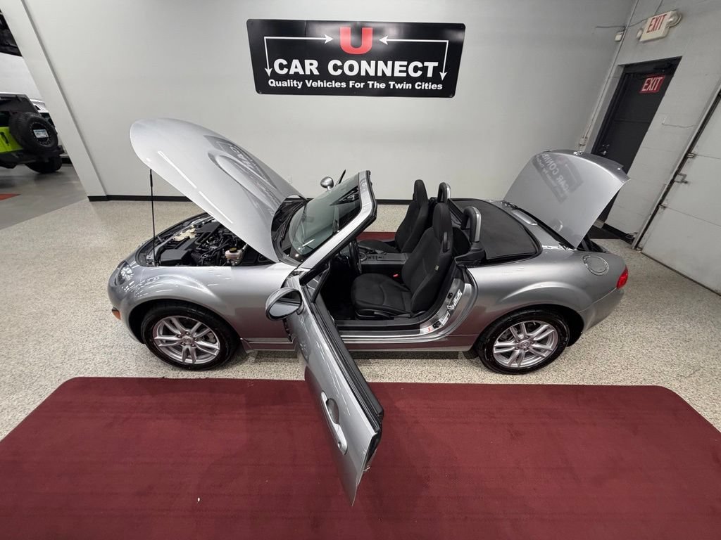 Used 2011 MAZDA MX-5 Miata Sport RWD image 58