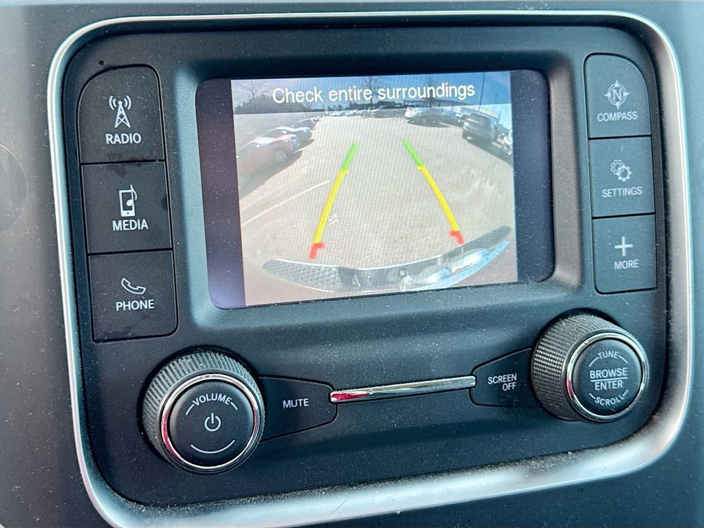 Used 2022 RAM 1500 Classic SLT image 13