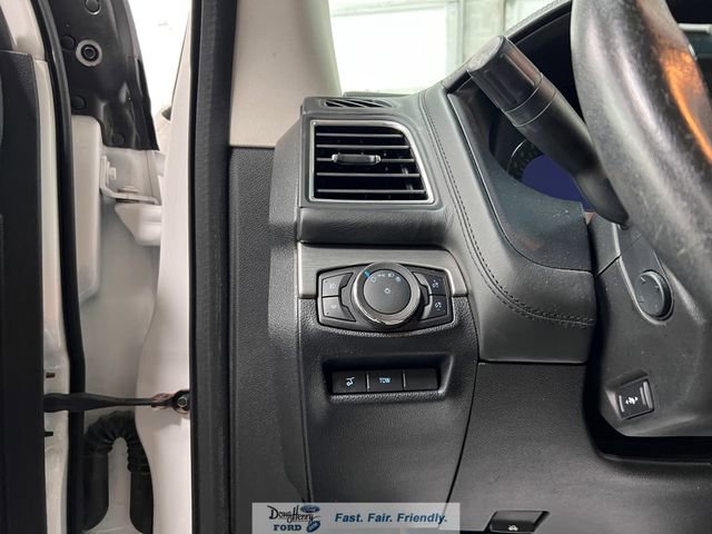 Used 2016 Ford Explorer Platinum image 26