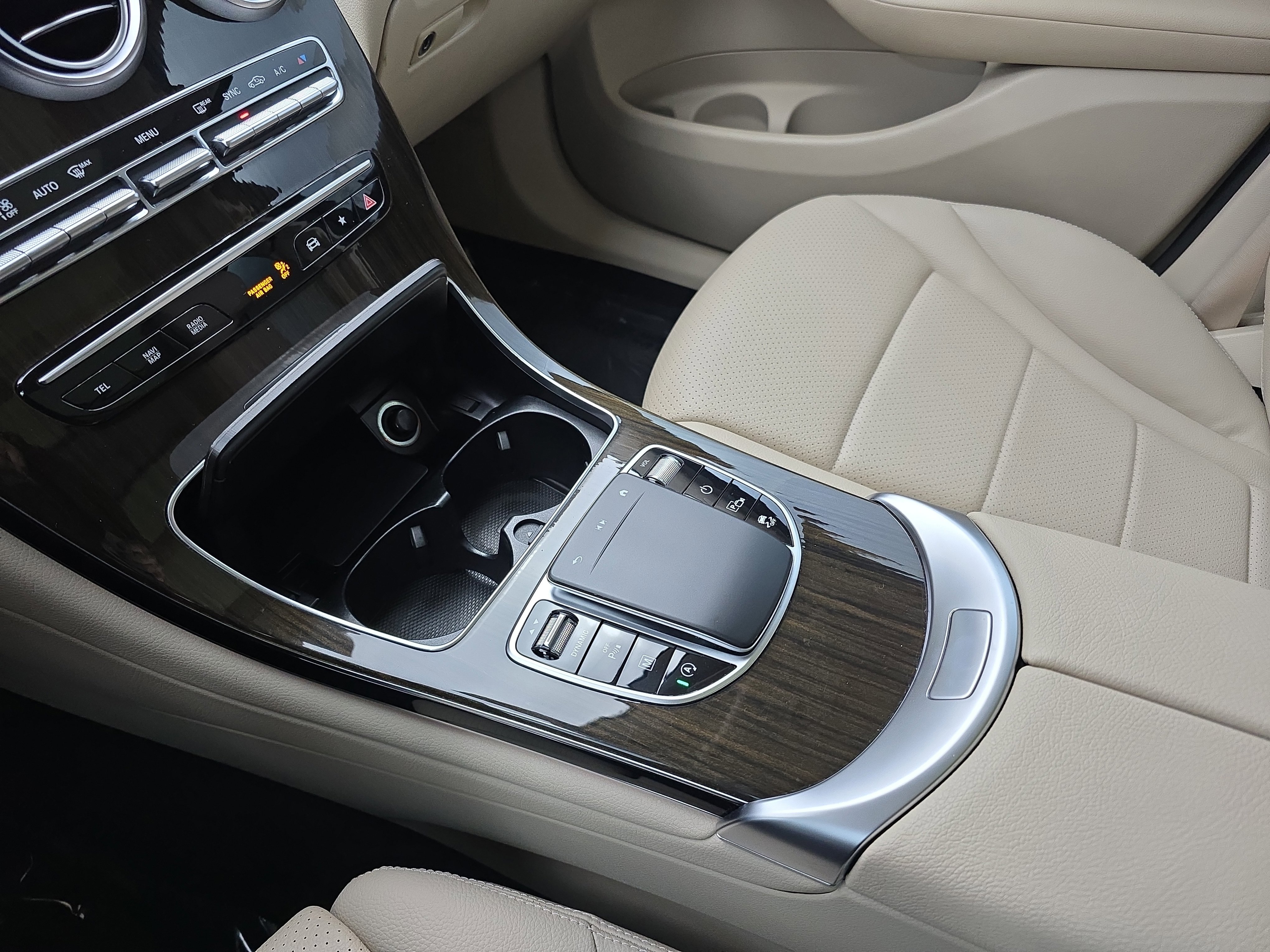 Certified 2021 Mercedes-Benz GLC 300 w/ Premium Package image 25