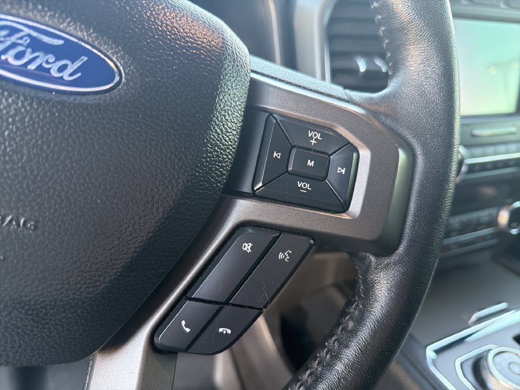 Used 2019 Ford Expedition XLT w/ Equipment Group 202A AWD/4WD image 18