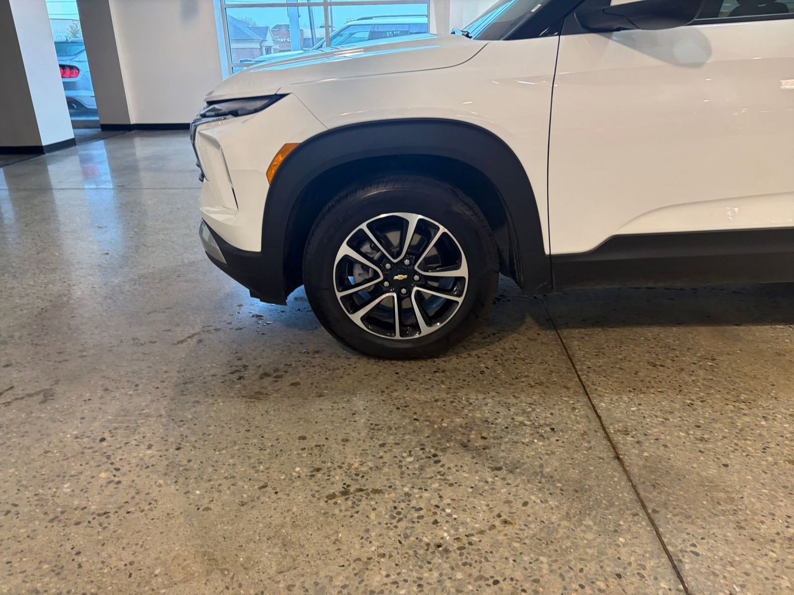 Used 2025 Chevrolet TrailBlazer LT image 28