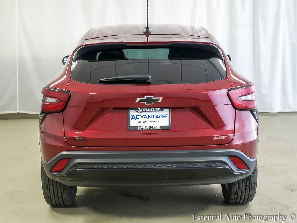 Used 2025 Chevrolet Trax RS w/ Driver Confidence Package FWD image 6