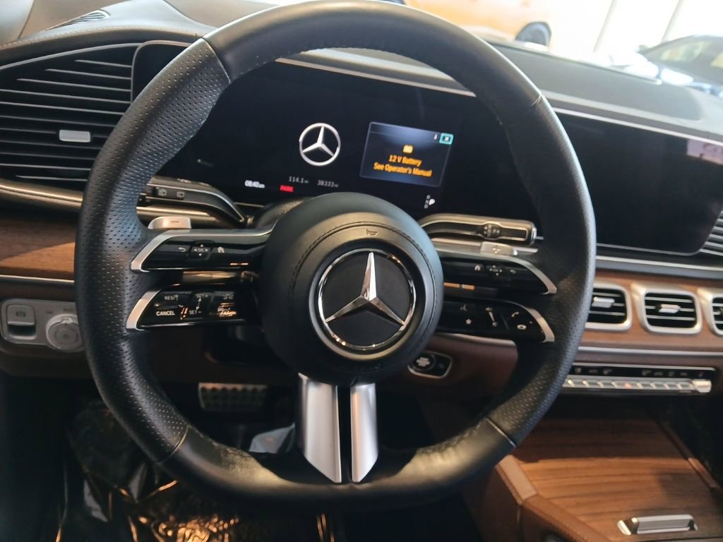 Used 2024 Mercedes-Benz GLS 450 4MATIC image 37