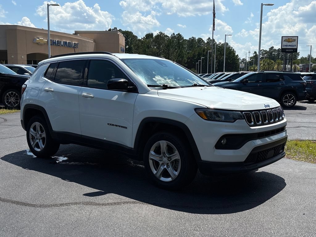 Used 2024 Jeep Compass Latitude AWD/4WD image 33