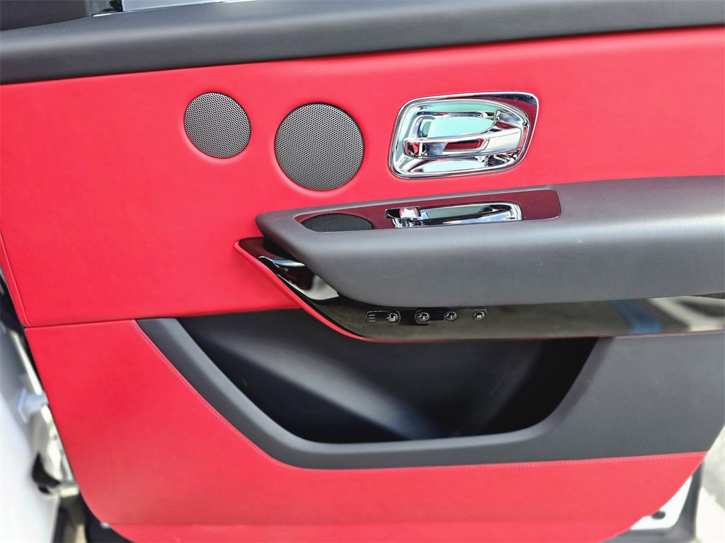 Used 2022 Rolls-Royce Cullinan image 11