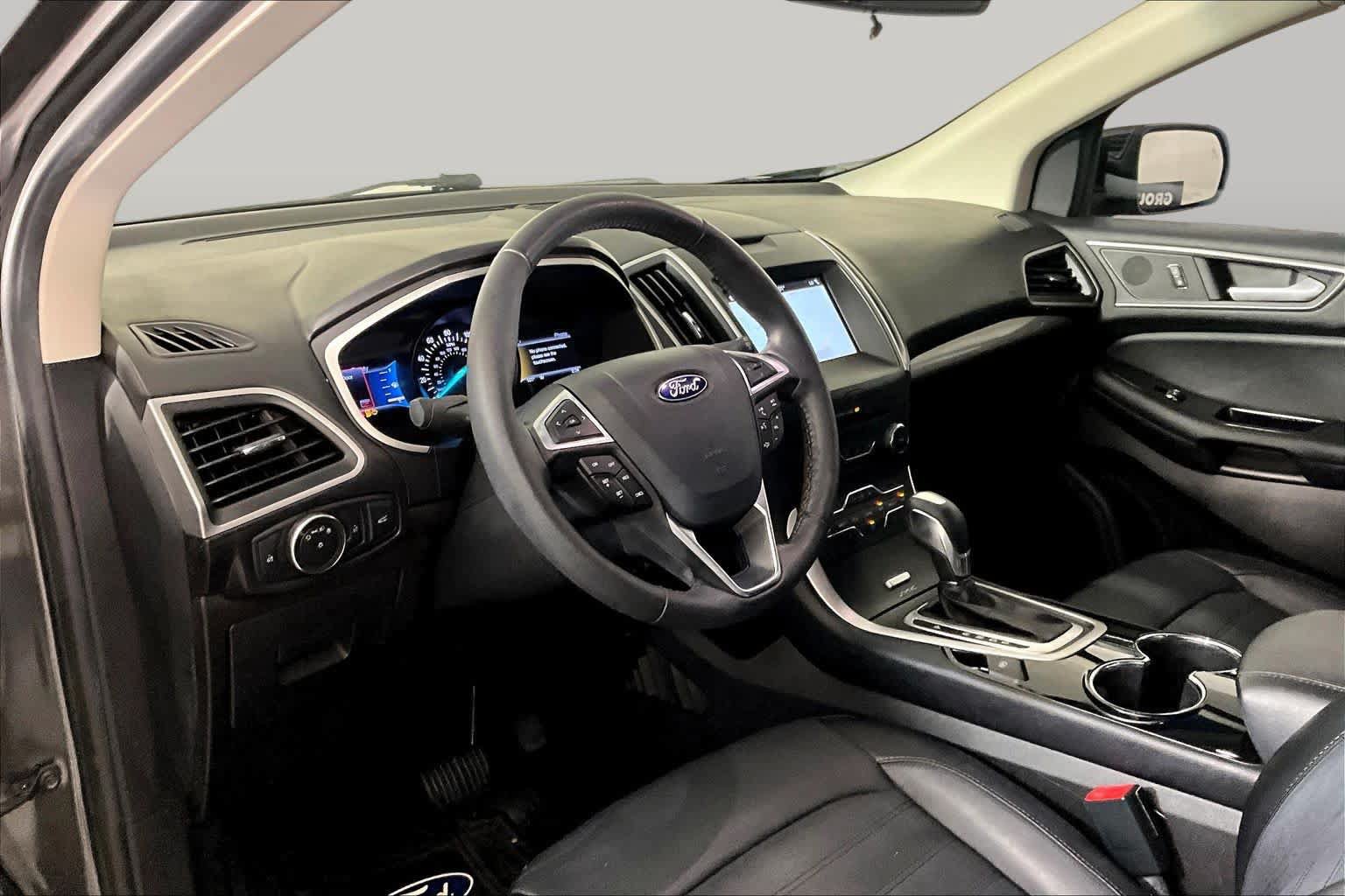 Used 2017 Ford Edge SEL w/ Equipment Group 201A FWD image 17