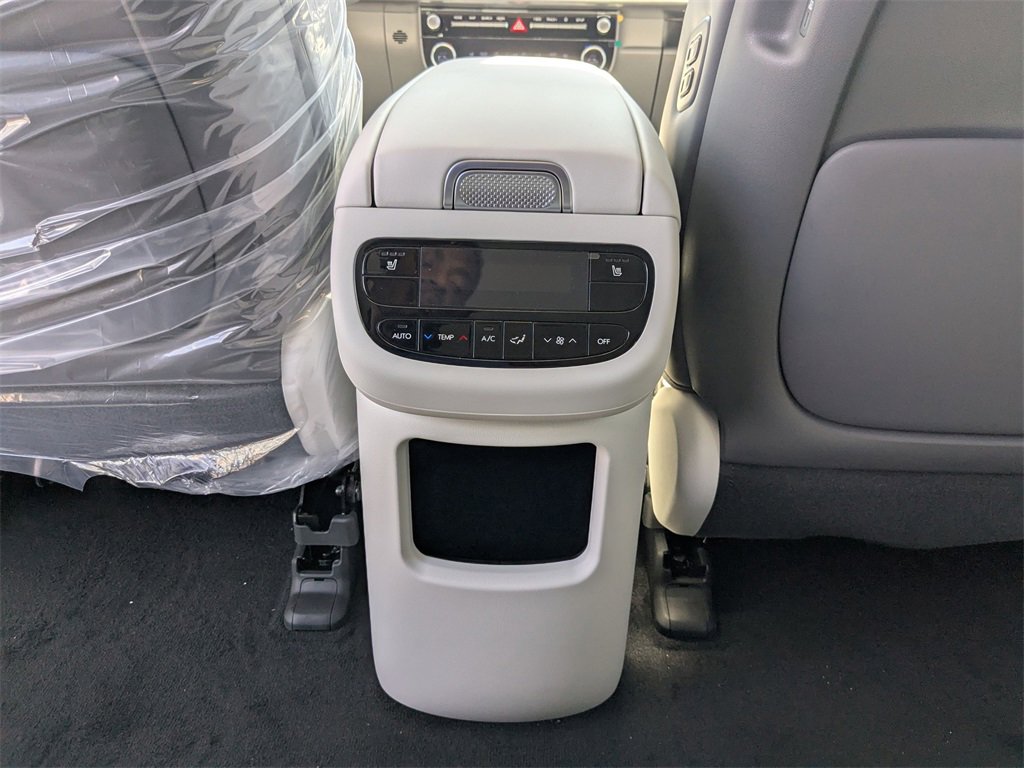 New 2026 Hyundai Ioniq 9 SEL image 17