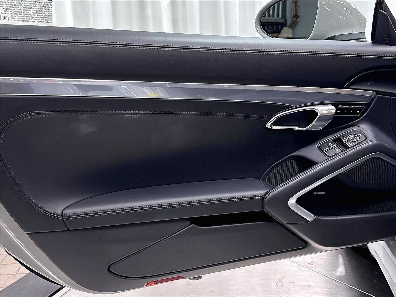 Used 2025 Porsche 718 Boxster S RWD image 25