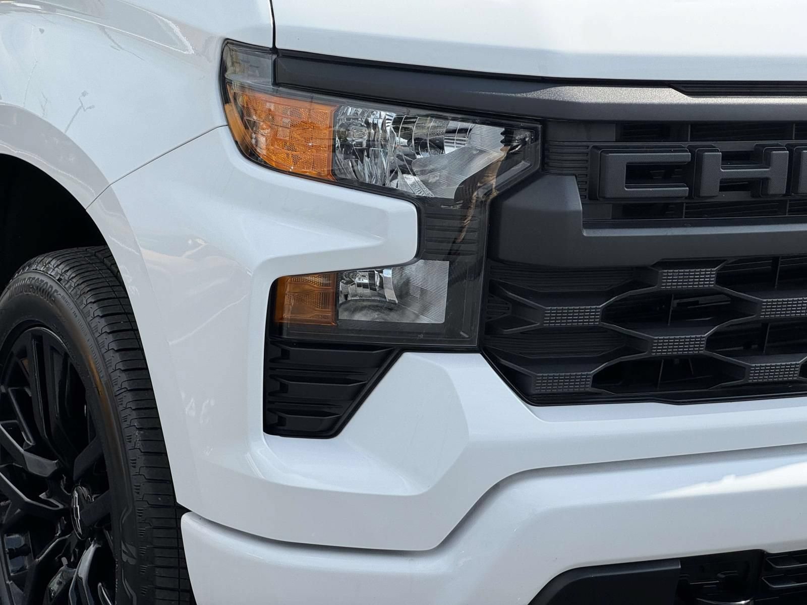 Used 2023 Chevrolet Silverado 1500 Custom AWD/4WD image 26