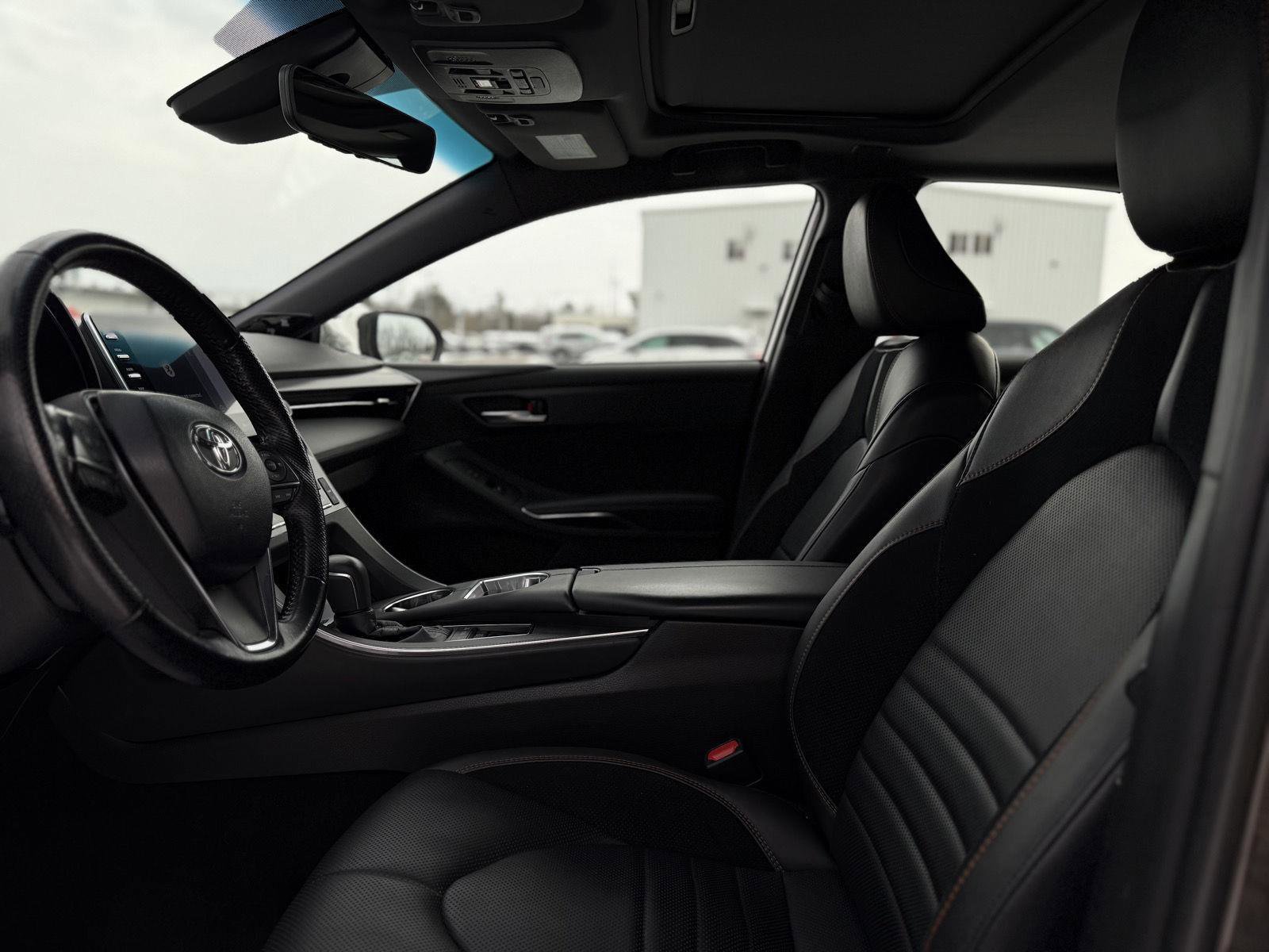 Used 2019 Toyota Avalon Touring w/ Advanced Safety Package image 12