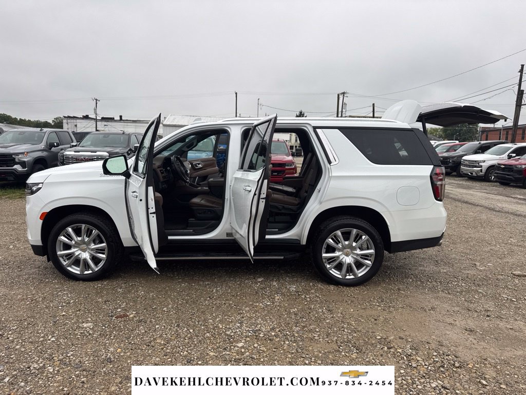Used 2024 Chevrolet Tahoe High Country AWD/4WD image 37