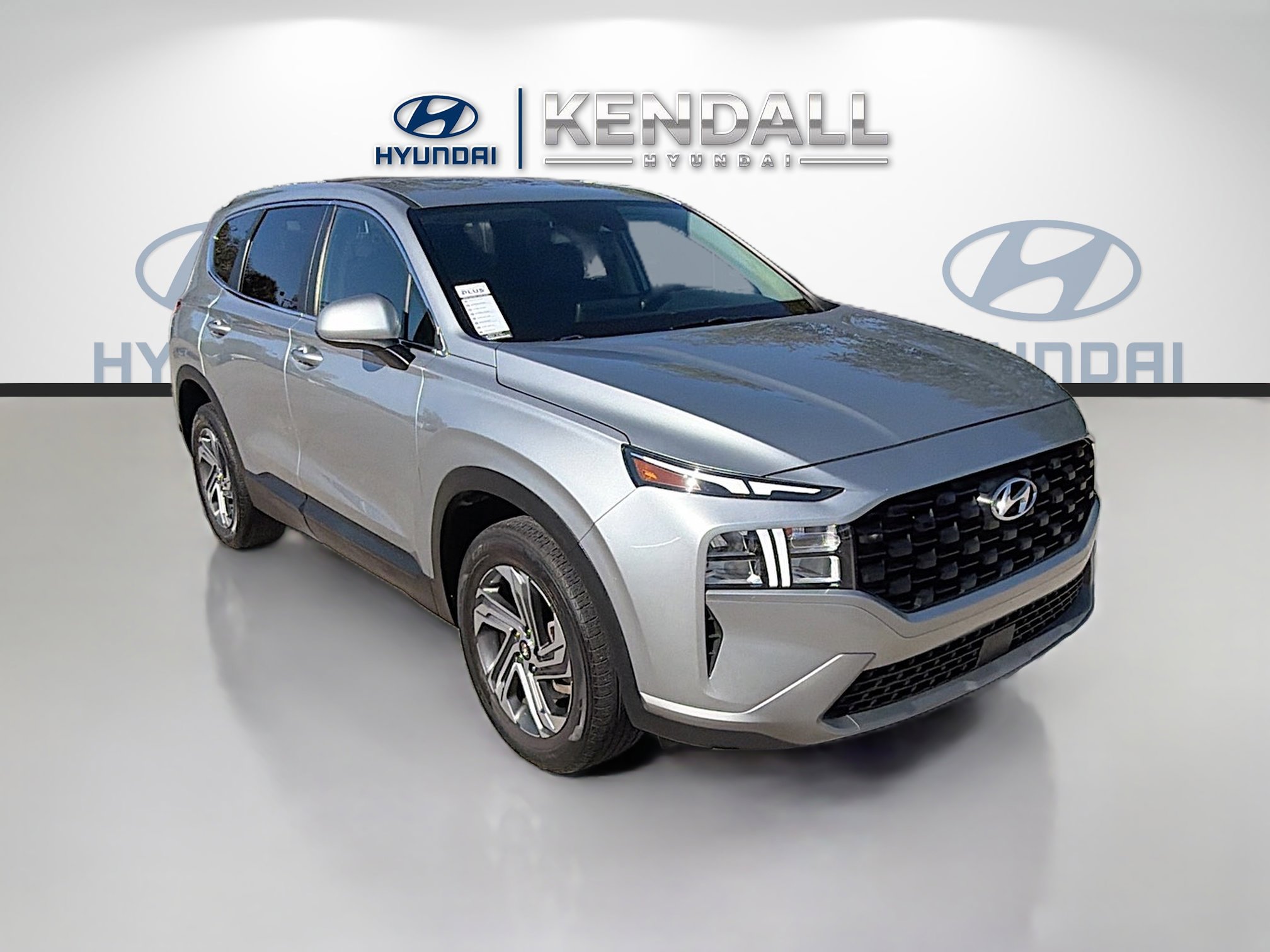 Used 2023 Hyundai Santa Fe SE image 1