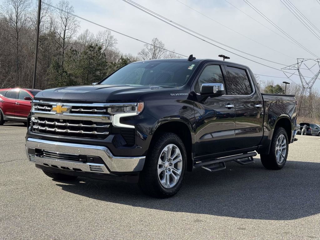 Used 2022 Chevrolet Silverado 1500 LTZ AWD/4WD image 25