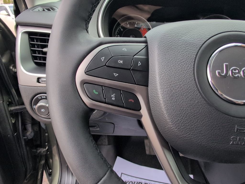 Used 2021 Jeep Cherokee Latitude Lux w/ Comfort/Convenience Group AWD/4WD image 25