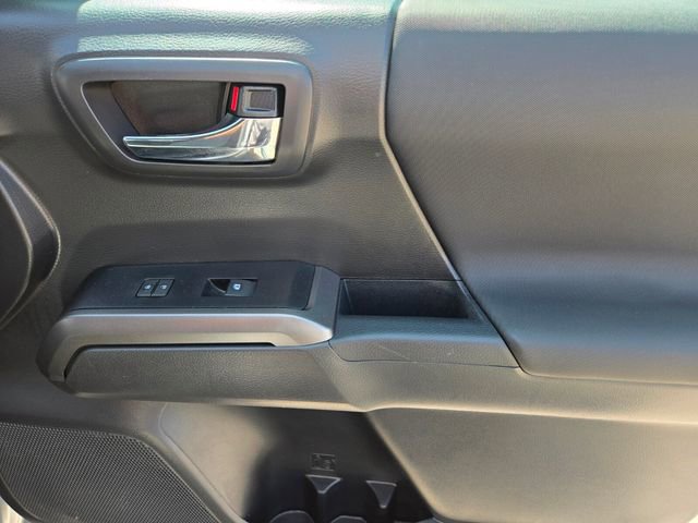 Used 2023 Toyota Tacoma TRD Off-Road w/ Advanced Technology Package image 22