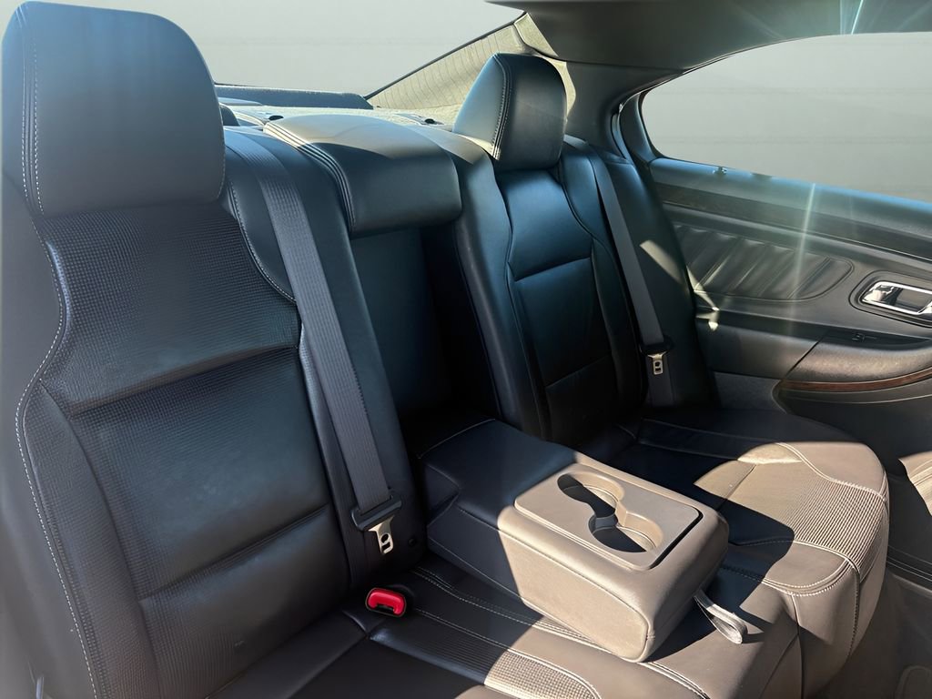 Used 2019 Ford Taurus Limited image 17