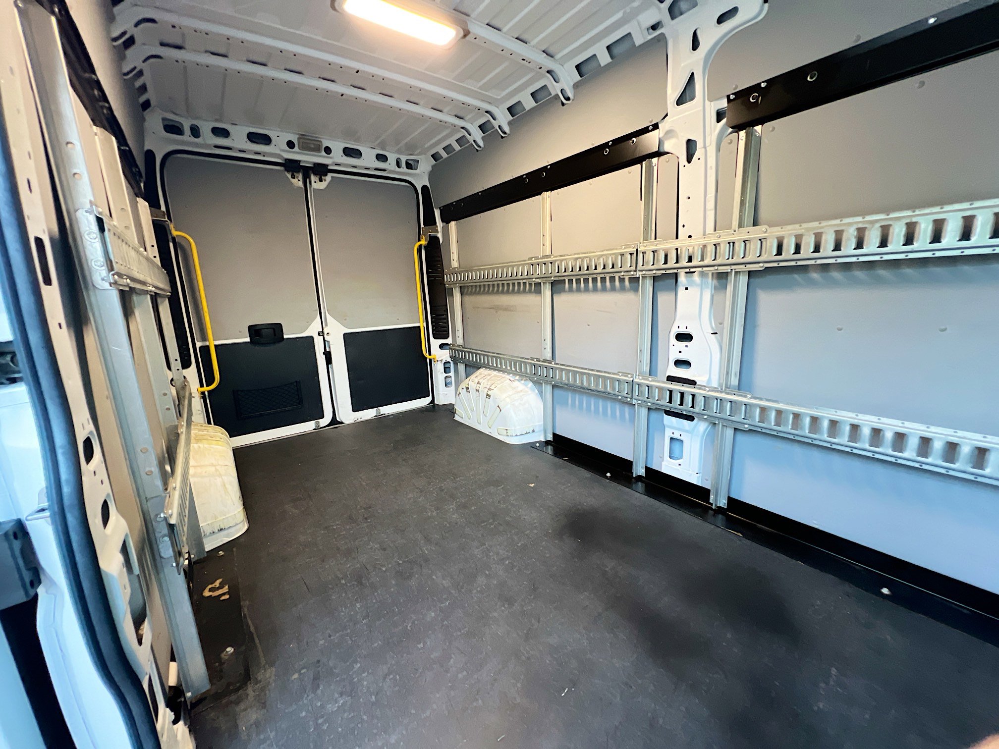 Used 2022 RAM ProMaster 2500 w/ Convenience Group image 32