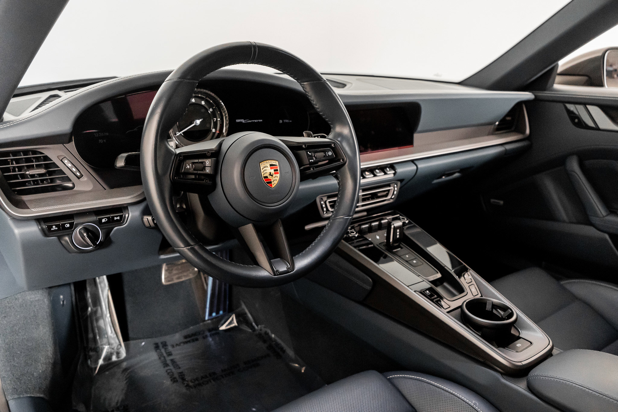 Used 2021 Porsche 911 Carrera image 2