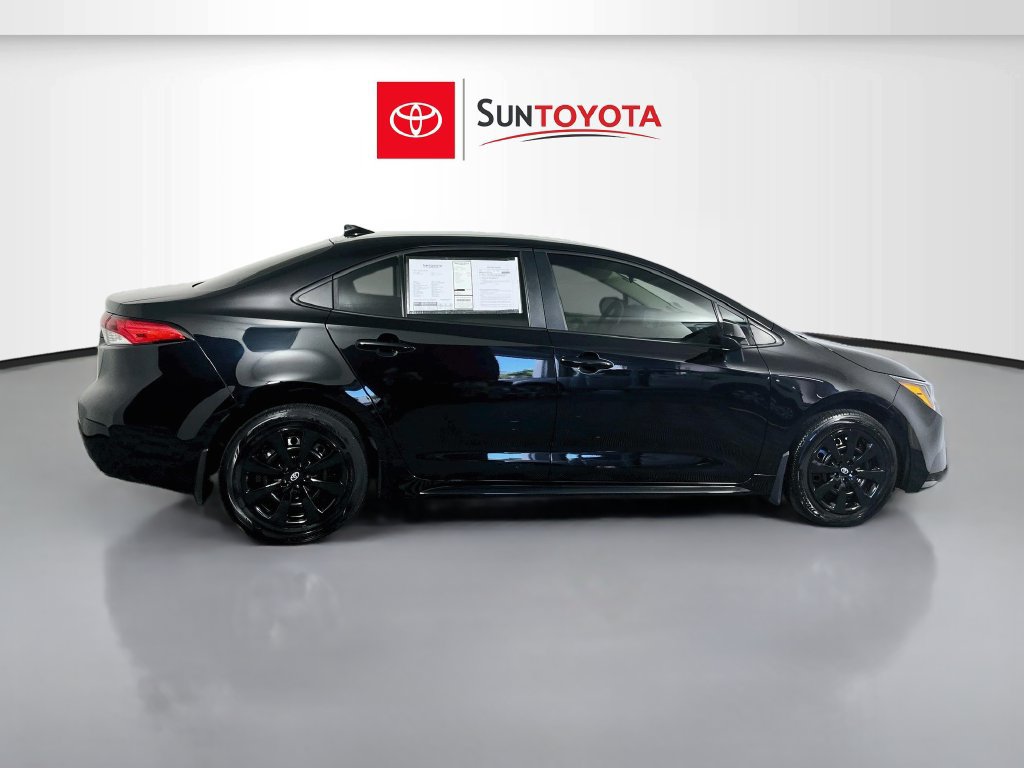 Used 2026 Toyota Corolla LE FWD image 2